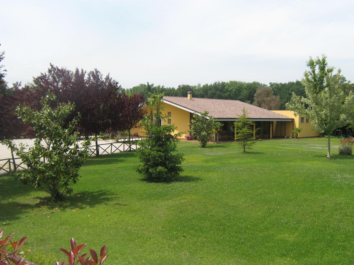 B & B Oasi Rosciano  Buitenkant foto