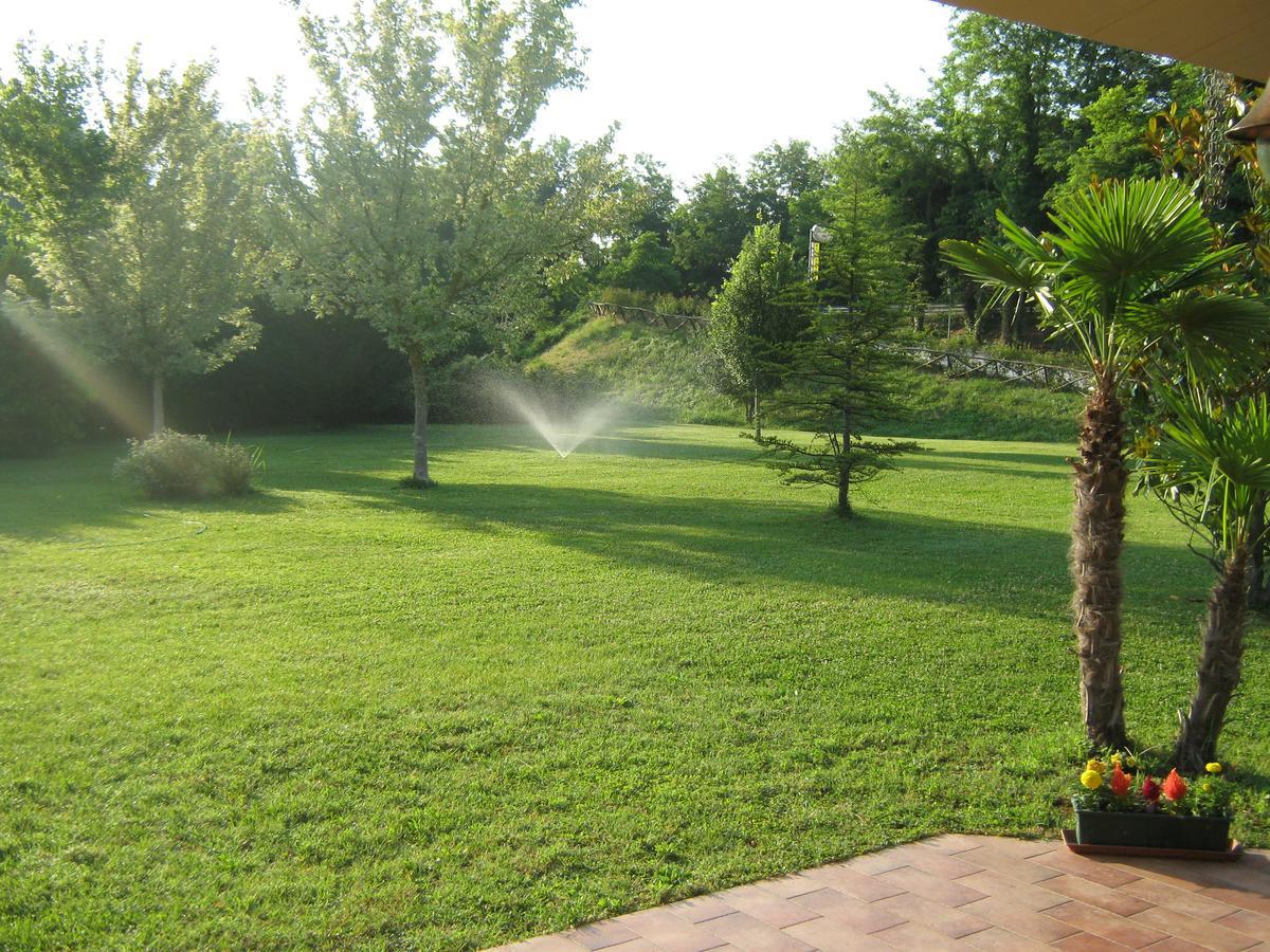 B & B Oasi Rosciano  Buitenkant foto