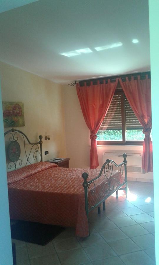 B & B Oasi Rosciano  Buitenkant foto