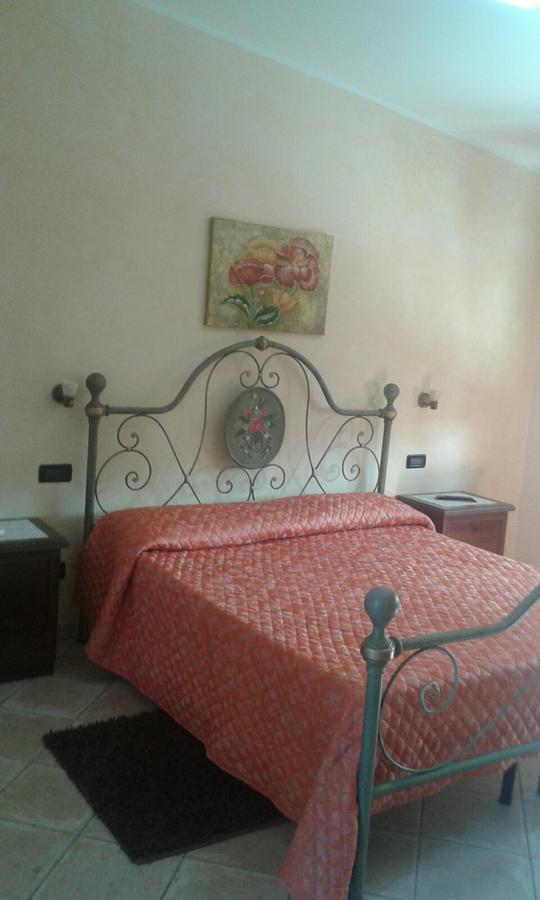 B & B Oasi Rosciano  Buitenkant foto