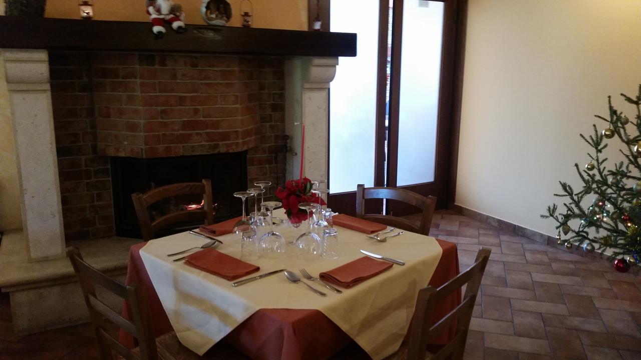 B & B Oasi Rosciano  Buitenkant foto